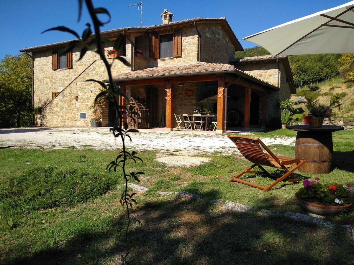 Agriturismo Casa Del Nonno Valfabbrica Exterior foto